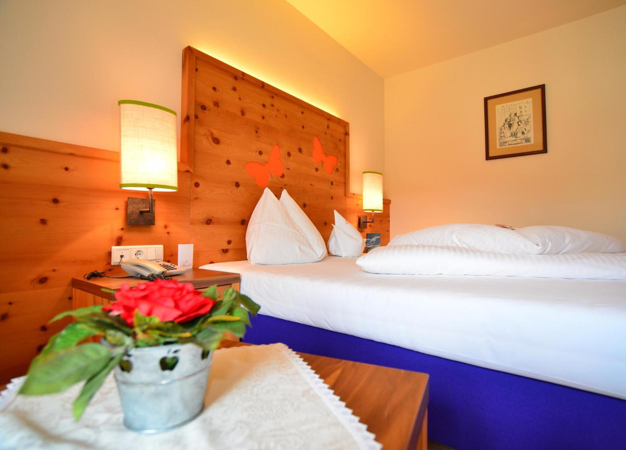 Mirabell Dolomites Hotel - Luxury Ayurveda & Spa Olang Екстериор снимка